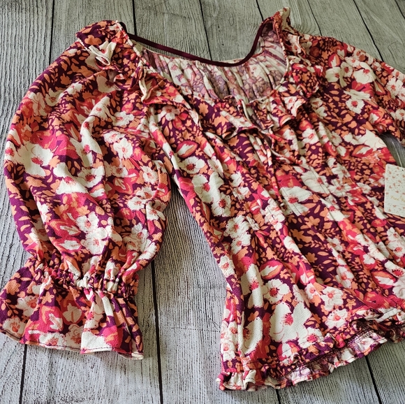 Free People $88 retail top - Picture 8 of 13